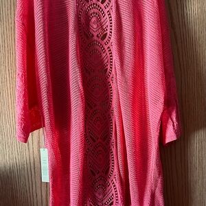 Woman’s ruana. Salmon colored. 2XX. Gorgeous lace work.